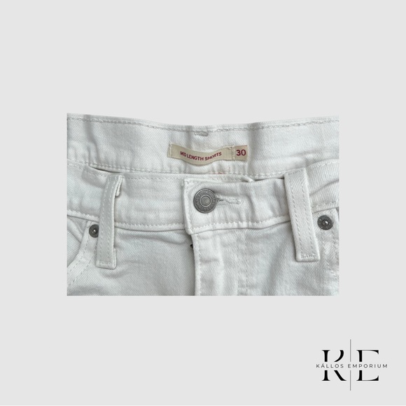 Levi’s Mid-Length Shorts - Picture 3 of 4